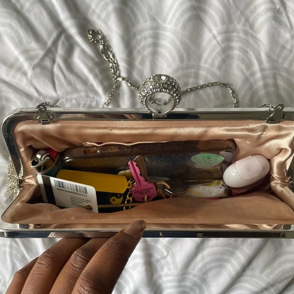 Lulu Townsend gold sparkly clutch - Picture 4 of 10